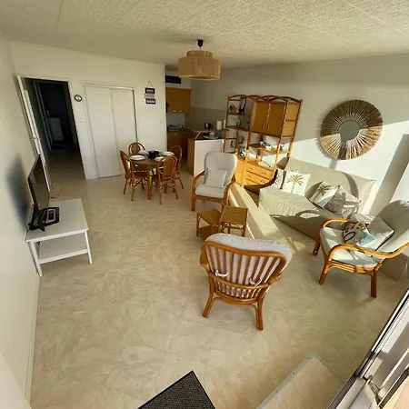 Vue T2 De 51m2 Avec 1 Apartment